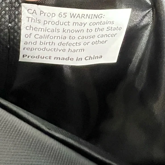 Black and White Crossbody Multi-zippers - Picture 9 of 9